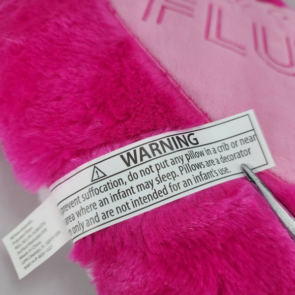 Universal Studios Despicable Me It's So Fluffy Heart Unicorn Rainbow Plush - Picture 8 of 14